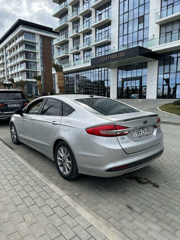 2016 Ford Fusion (North America), 1.5L, 88000km - Image 2