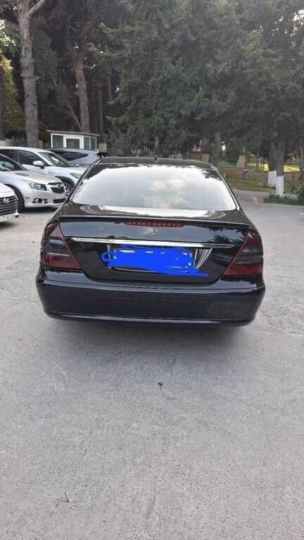 2008 Mercedes E 220, 2.2L, 459000km - Image 2