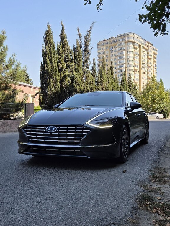 2023 Hyundai Sonata, 2.0L, 71000km - Image 1