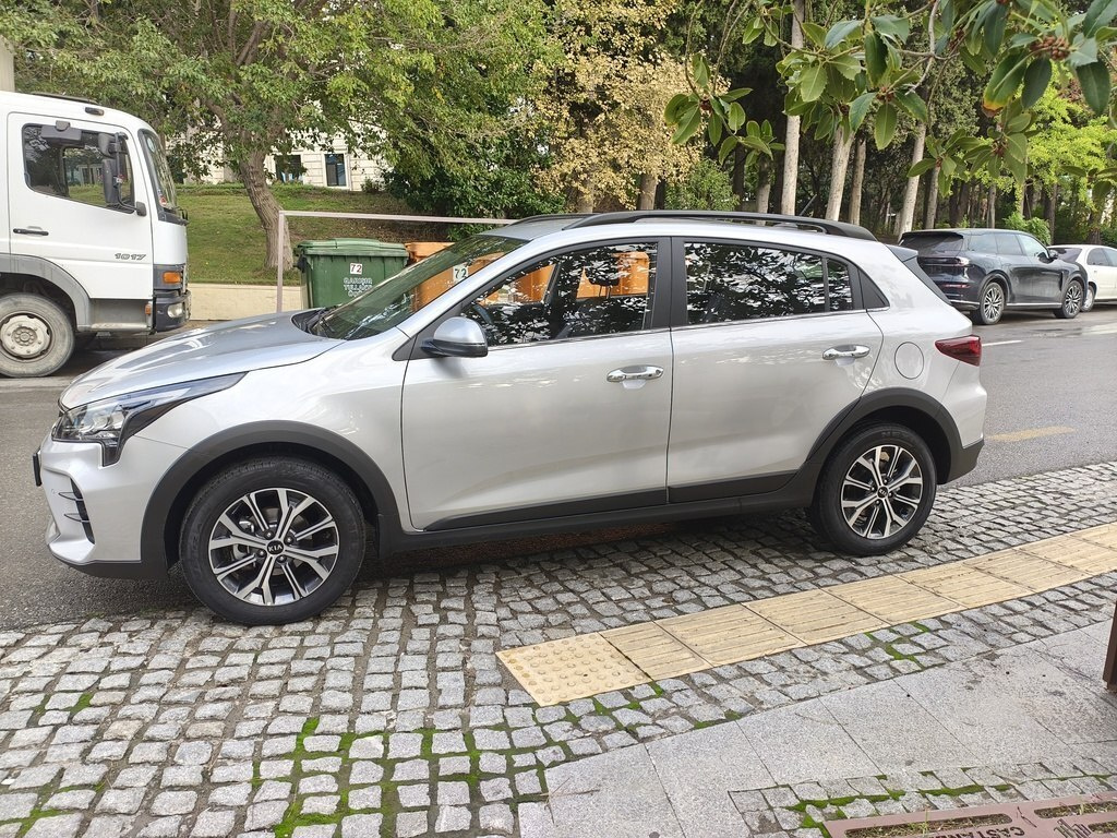 2021 Kia Rio X-Line, 1.6L, 43000km - Image 2