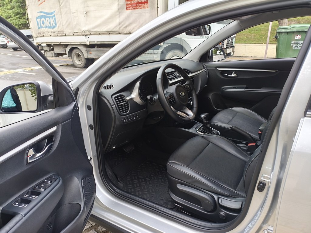 2021 Kia Rio X-Line, 1.6L, 43000km - Image 11