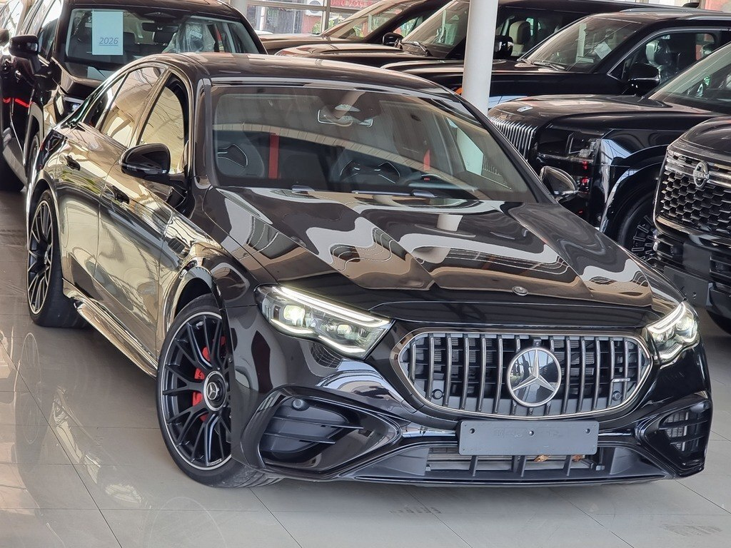 2025 Mercedes E 53 AMG 4MATIC+, 3.0L, 5500km - Image 2