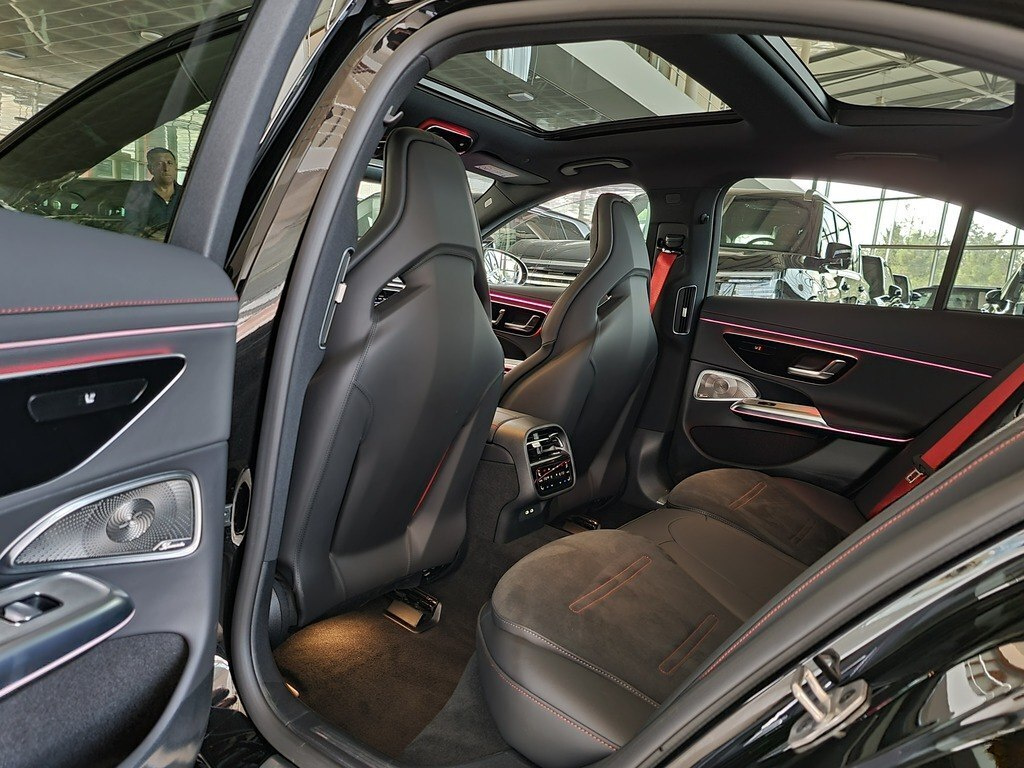 2025 Mercedes E 53 AMG 4MATIC+, 3.0L, 5500km - Image 26