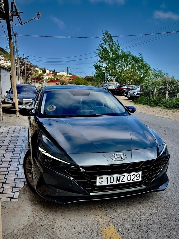 2022 Hyundai Elantra, 1.6L, 120000km - Image 5