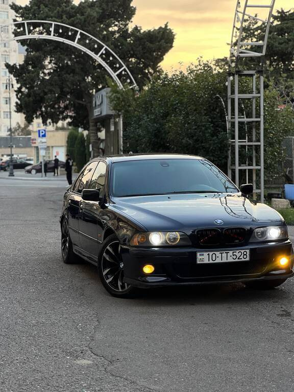 1999 BMW 528, 2.8L, 284000km - Image 4