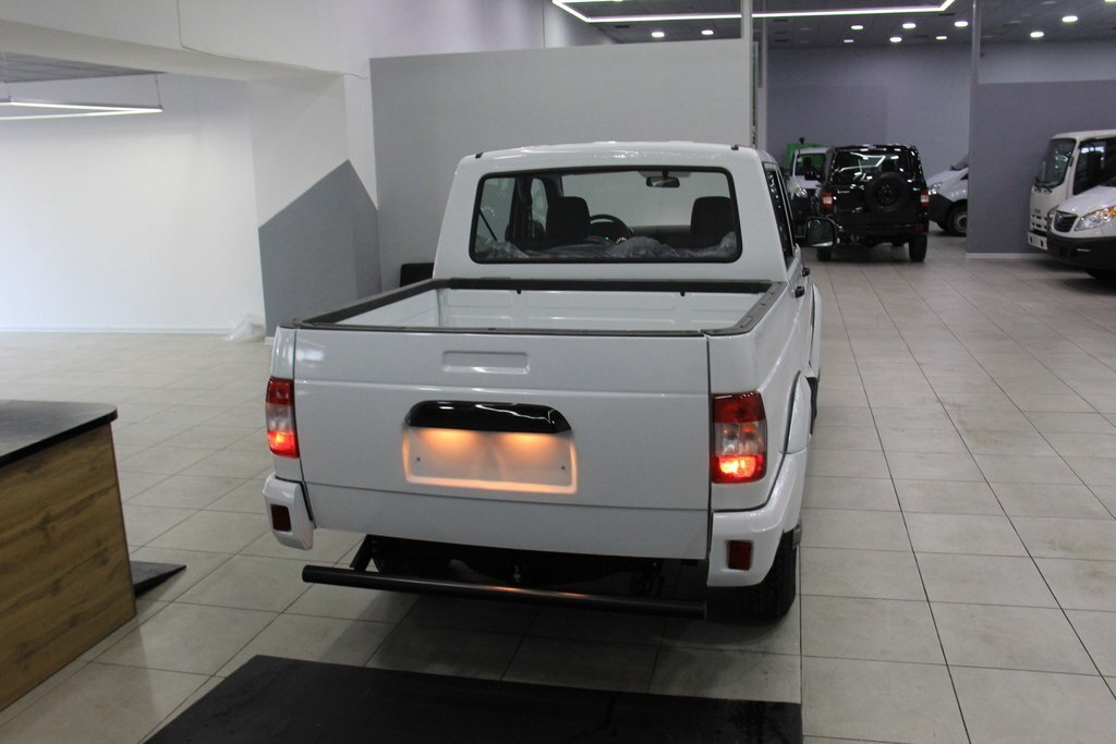 2025 UAZ Pickup, 2.7L, 0km - Image 13