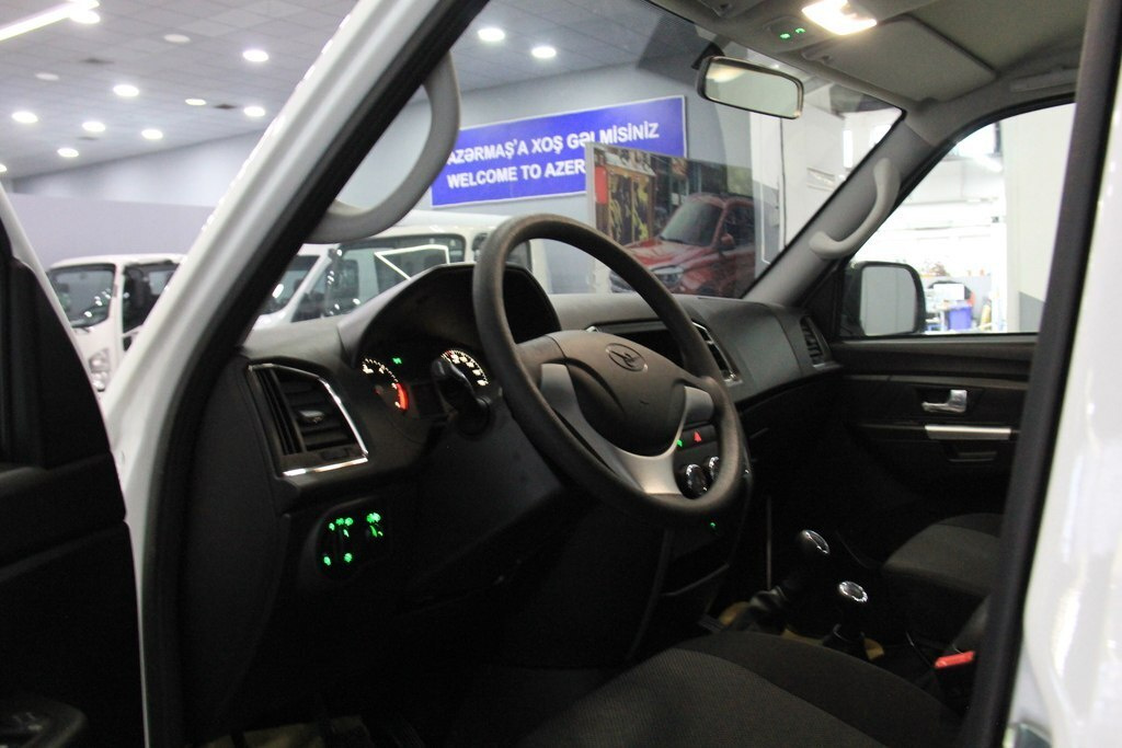 2025 UAZ Pickup, 2.7L, 0km - Image 15