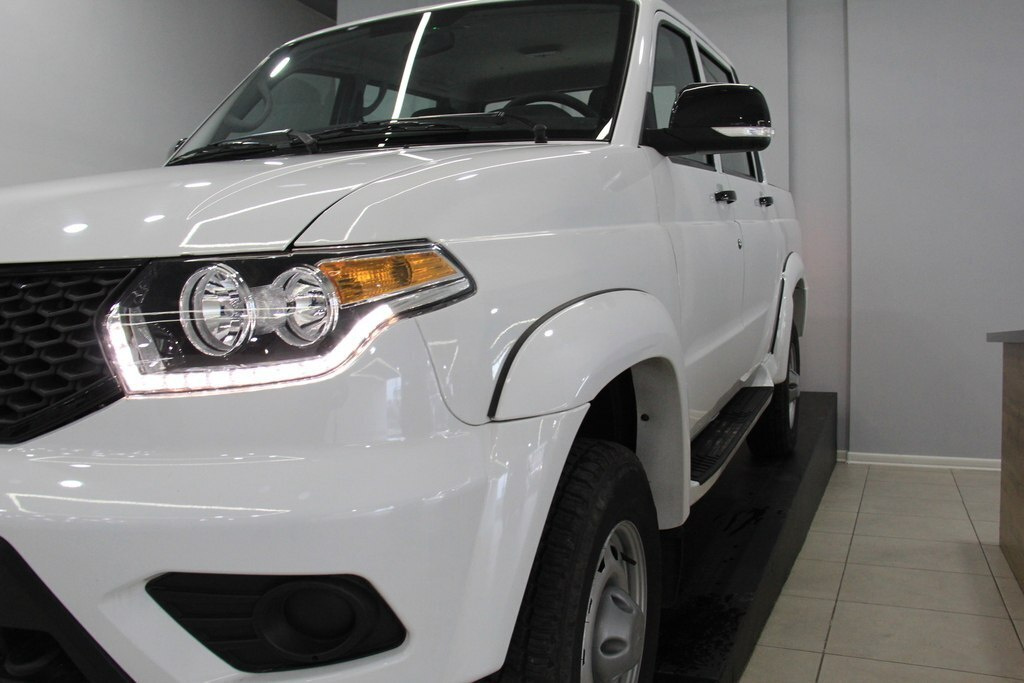 2025 UAZ Pickup, 2.7L, 0km - Image 5