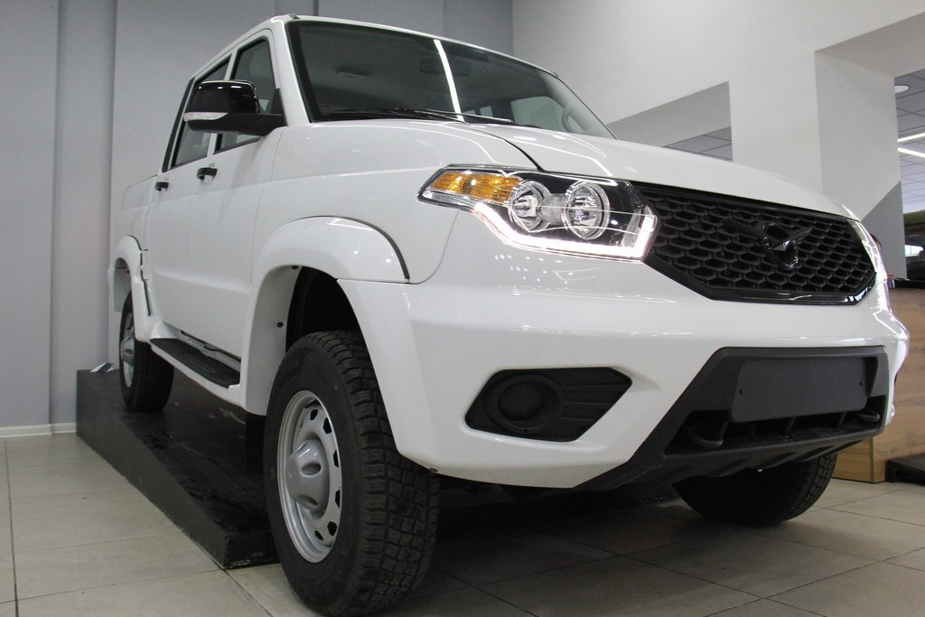 2025 UAZ Pickup, 2.7L, 0km - Image 8