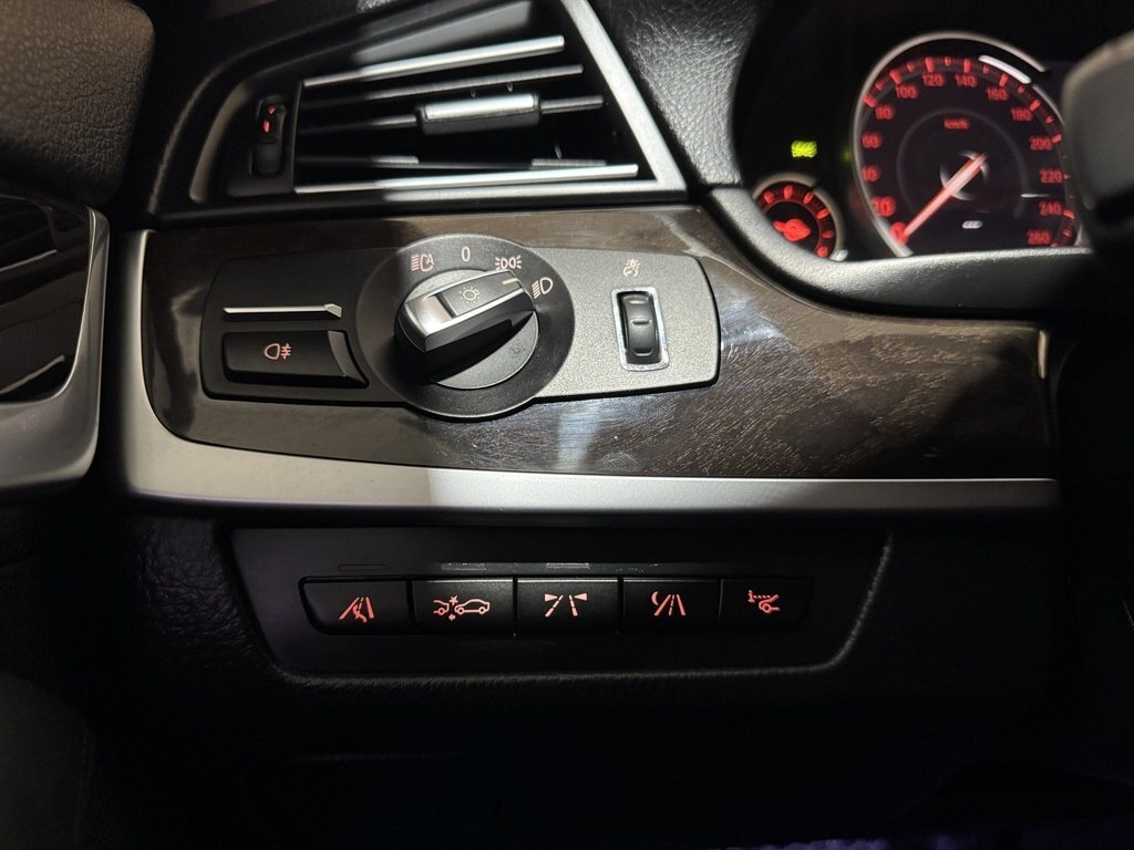 2014 BMW 528, 2.0L, 244000km - Image 23