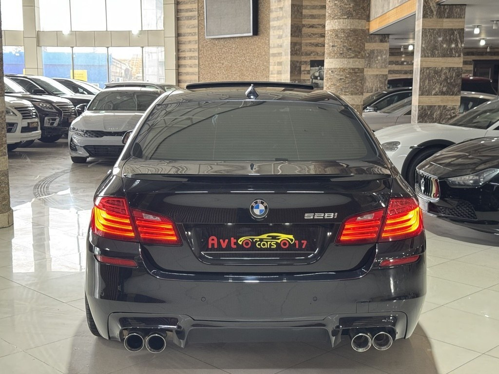 2014 BMW 528, 2.0L, 244000km - Image 7