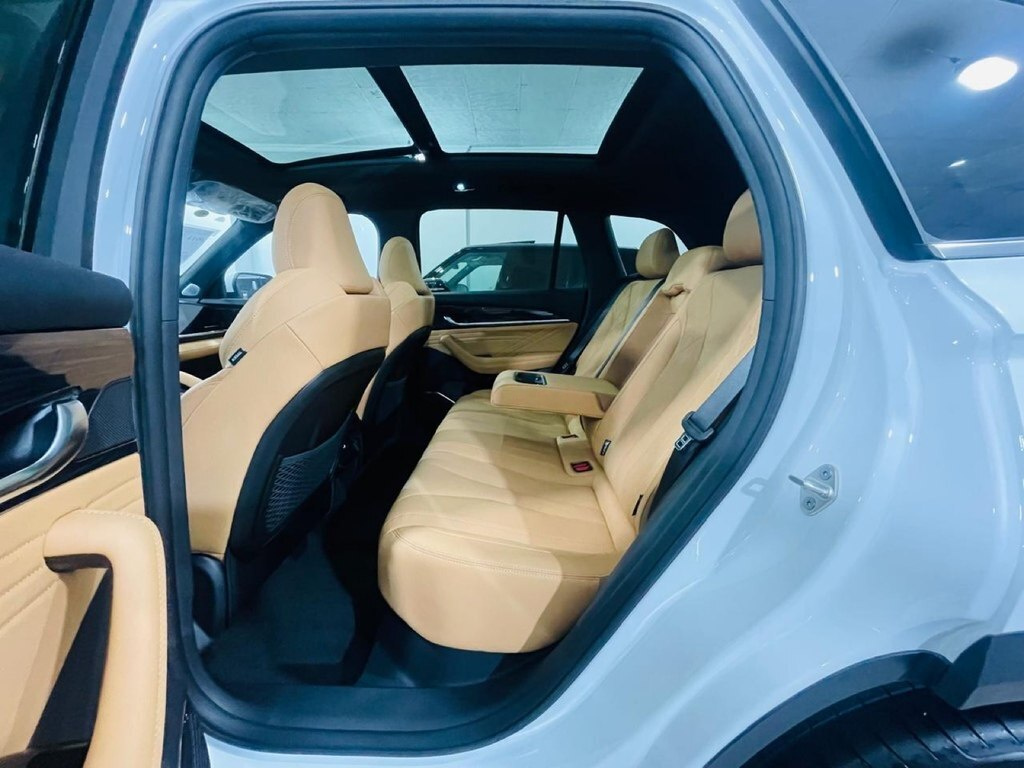 2026 Geely Monjaro, 1.5L, 0km - Image 12