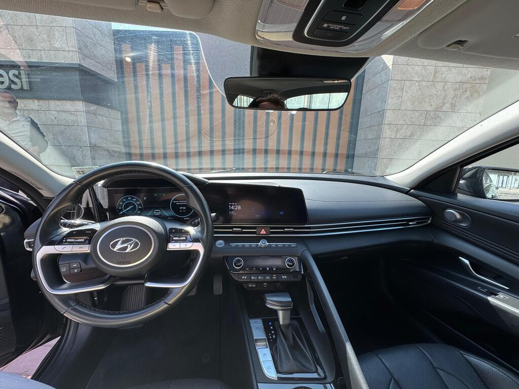2022 Hyundai Elantra, 1.6L, 111410km - Image 6