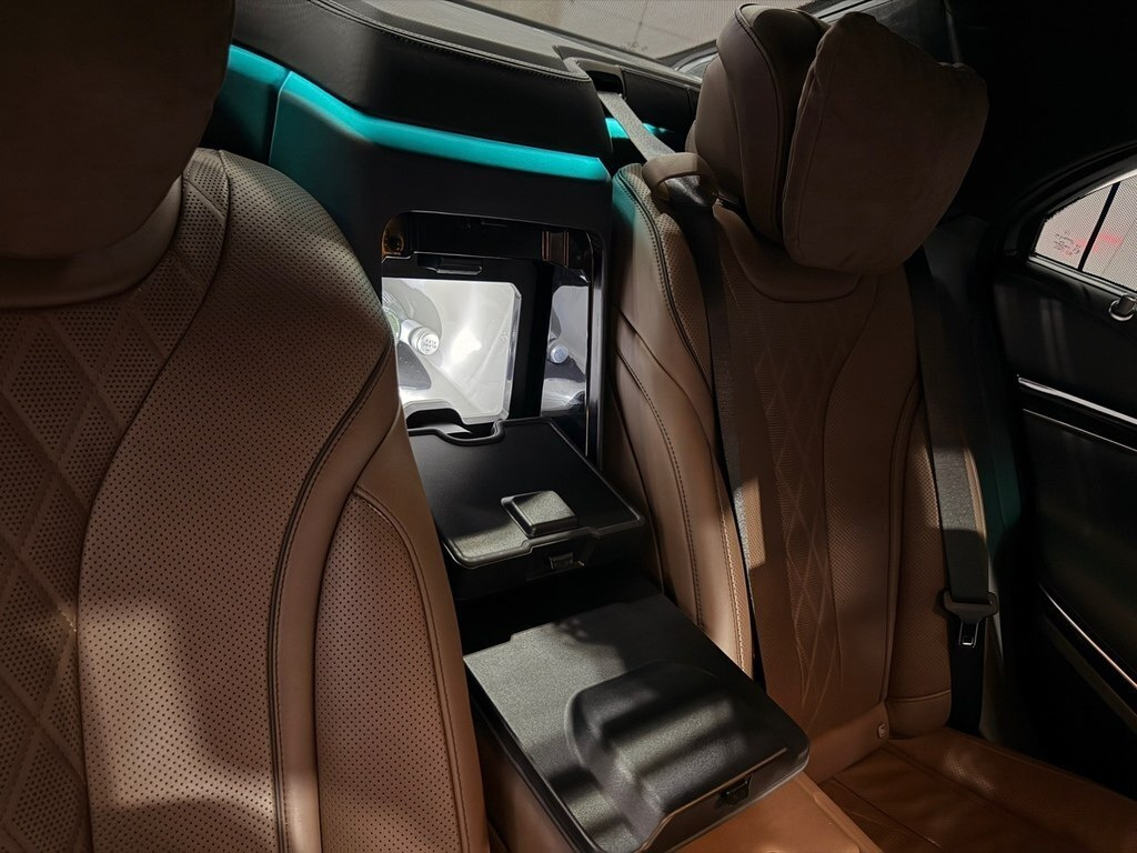 2020 Mercedes S 560, 4.0L, 43000km - Image 13