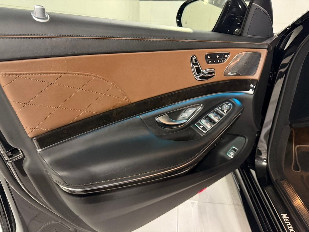 2020 Mercedes S 560, 4.0L, 43000km - Image 14