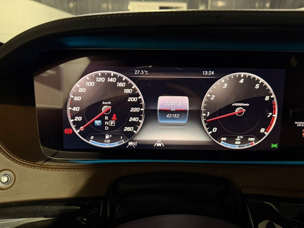 2020 Mercedes S 560, 4.0L, 43000km - Image 15