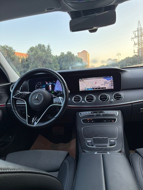2021 Mercedes E 200, 2.0L, 57000km - Image 11