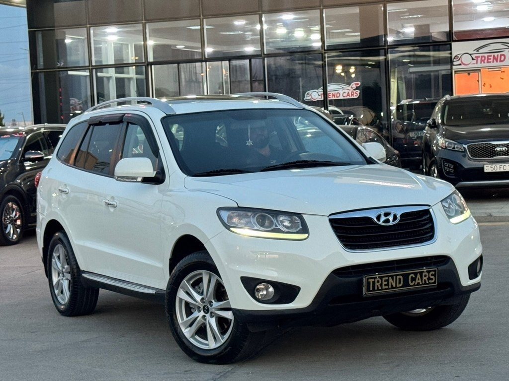 2010 Hyundai Santa Fe, 2.4L, 182000km - Image 2