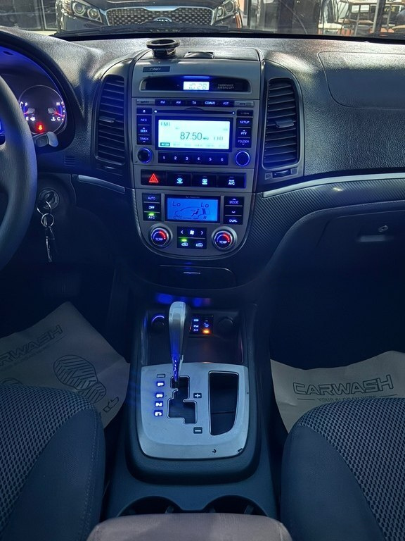 2010 Hyundai Santa Fe, 2.4L, 182000km - Image 24