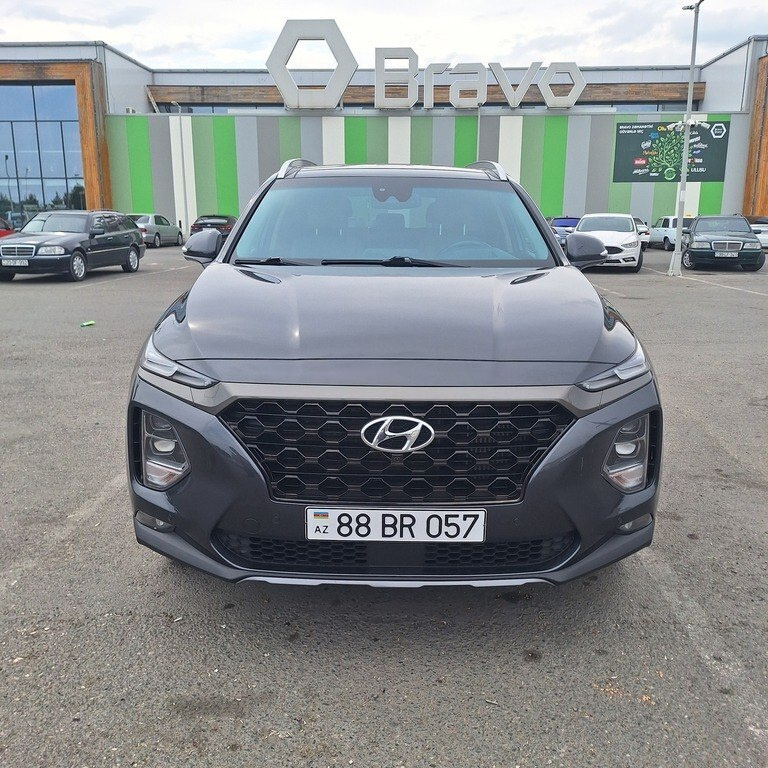 2020 Hyundai Santa Fe, 2.0L, 130357km - Image 1