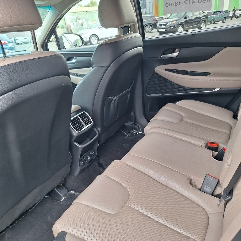2020 Hyundai Santa Fe, 2.0L, 130357km - Image 8