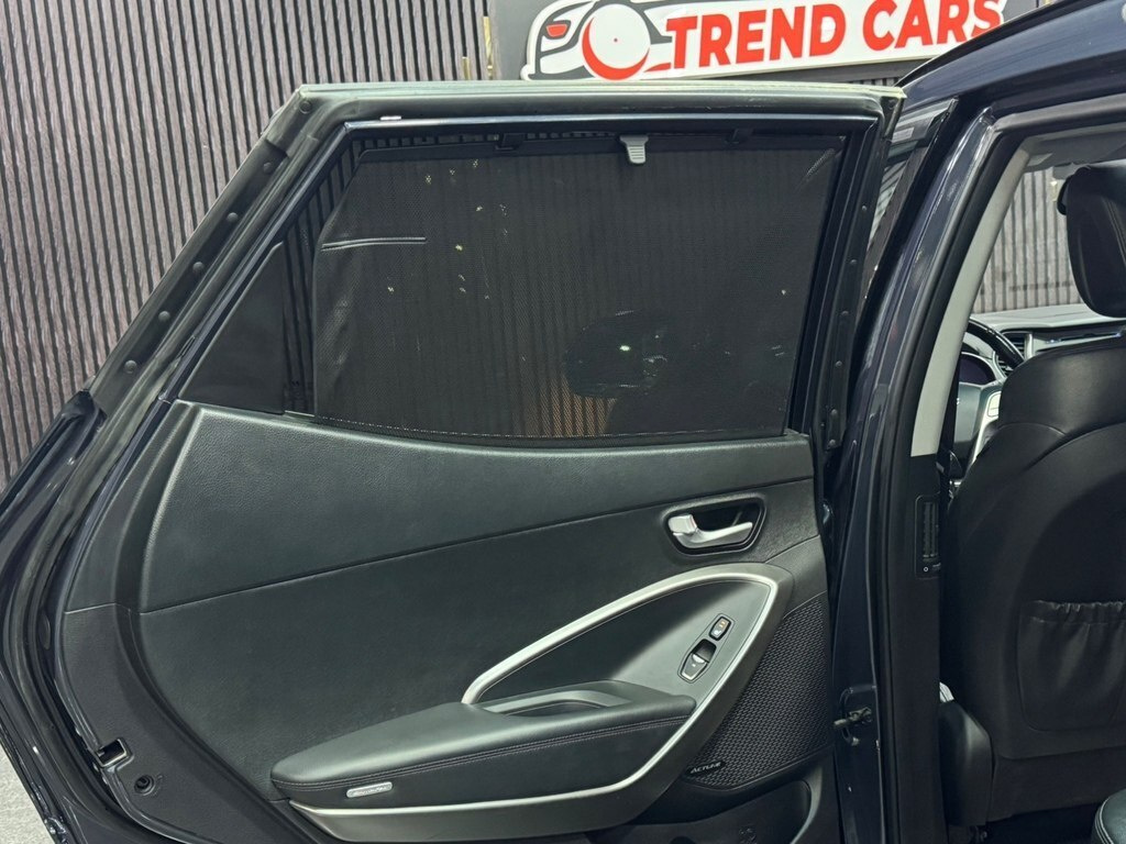 2014 Hyundai Santa Fe, 2.0L, 187000km - Image 25