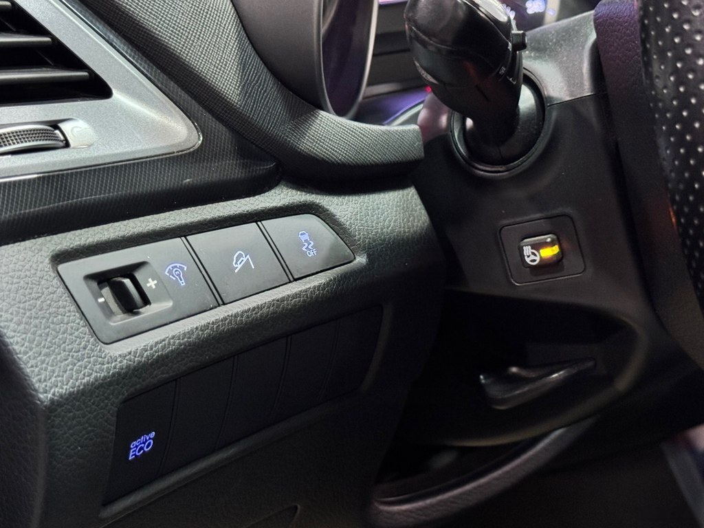 2014 Hyundai Santa Fe, 2.0L, 187000km - Image 29