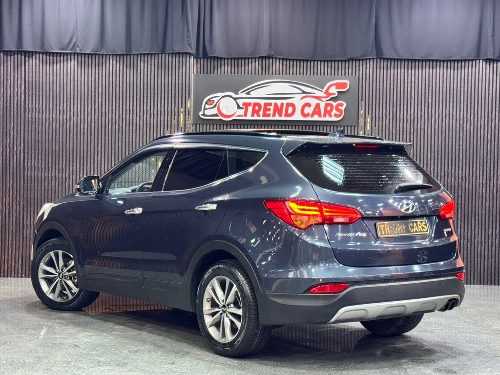 2014 Hyundai Santa Fe, 2.0L, 187000km - Image 5
