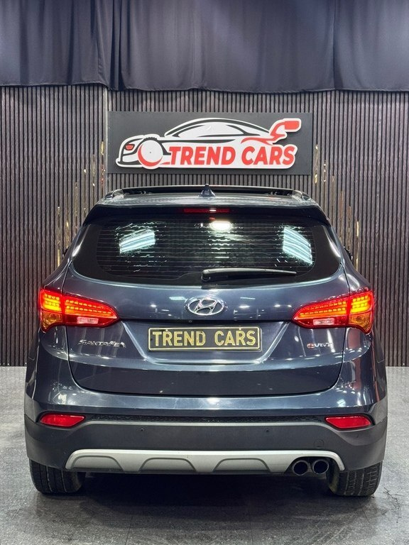 2014 Hyundai Santa Fe, 2.0L, 187000km - Image 9