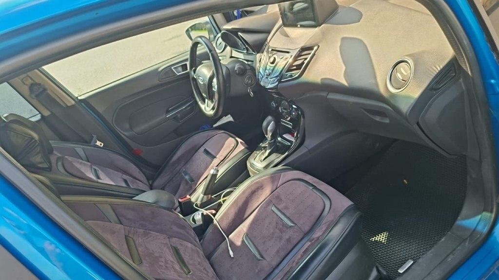2013 Ford Fiesta, 1.6L, 12035km - Image 11