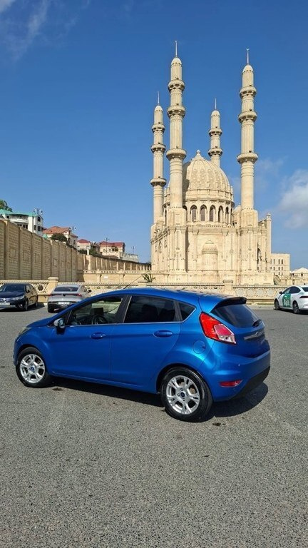 2013 Ford Fiesta, 1.6L, 12035km - Image 4