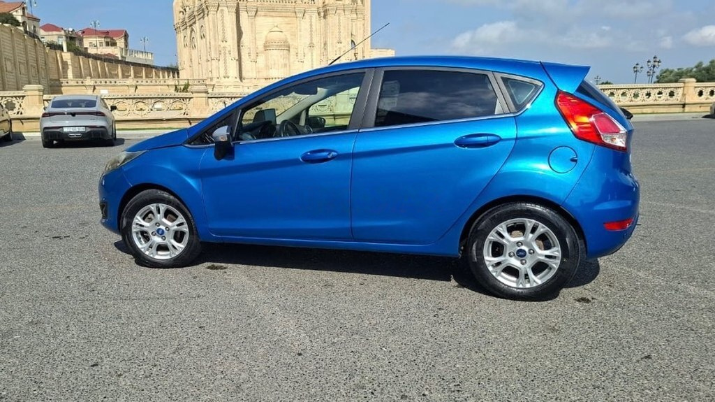 2013 Ford Fiesta, 1.6L, 12035km - Image 5