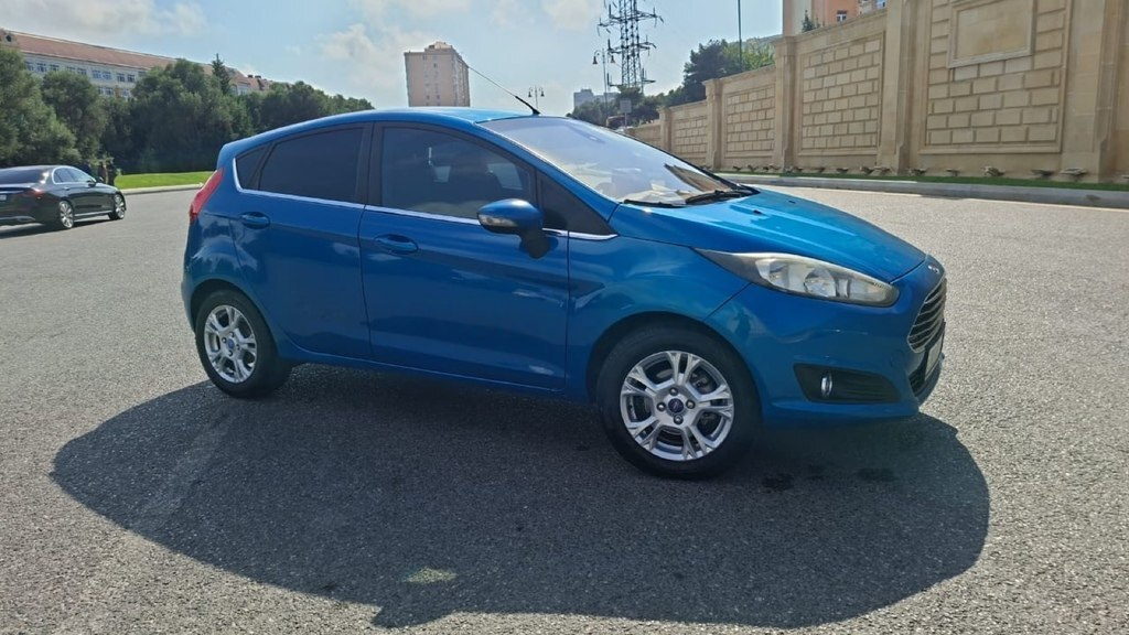 2013 Ford Fiesta, 1.6L, 12035km - Image 6