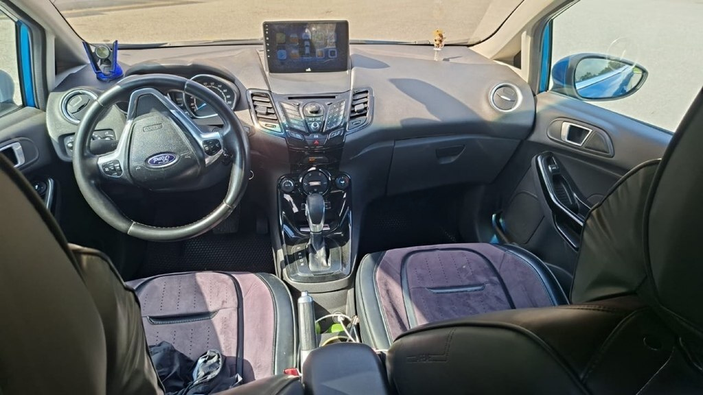 2013 Ford Fiesta, 1.6L, 12035km - Image 8