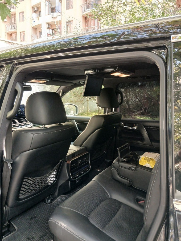 2012 Toyota Land Cruiser, 4.6L, 212000km - Image 5