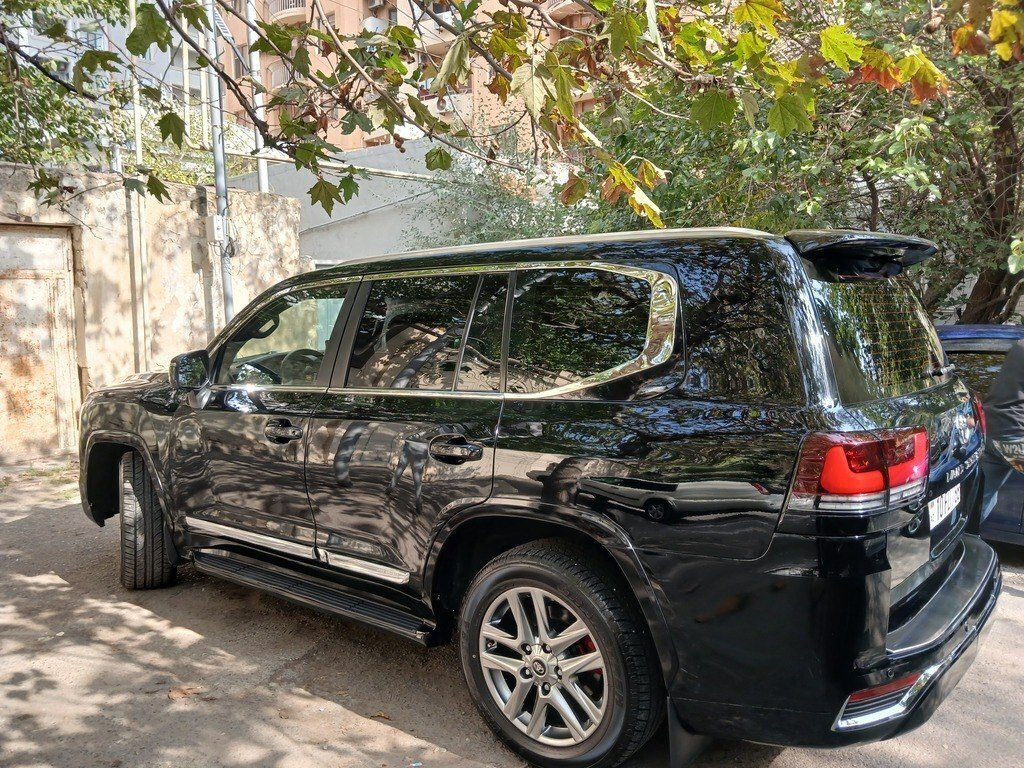 2012 Toyota Land Cruiser, 4.6L, 212000km - Image 9