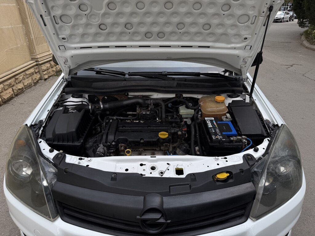 2008 Opel Astra, 1.4L, 298000km - Image 14