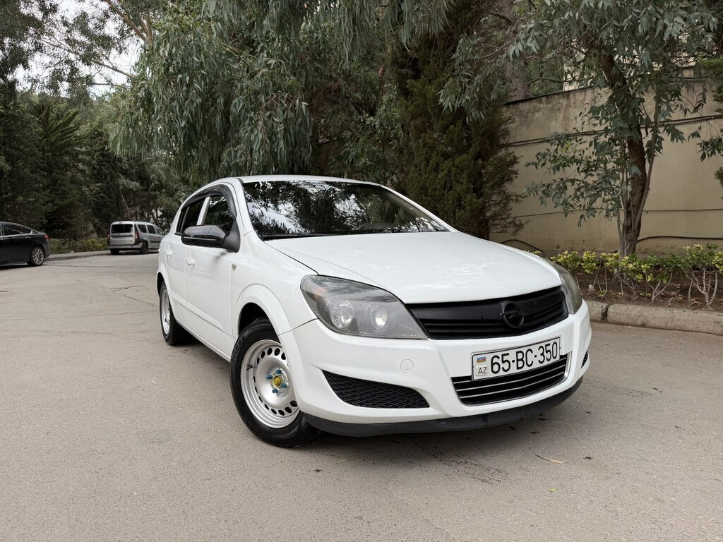 2008 Opel Astra, 1.4L, 298000km - Image 3