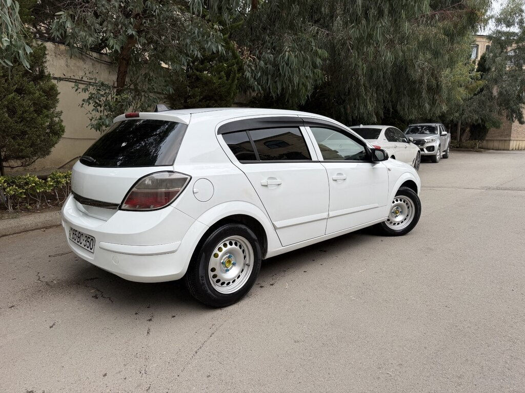 2008 Opel Astra, 1.4L, 298000km - Image 6