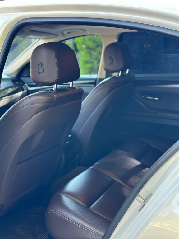 2015 BMW 528, 2.0L, 185000km - Image 13