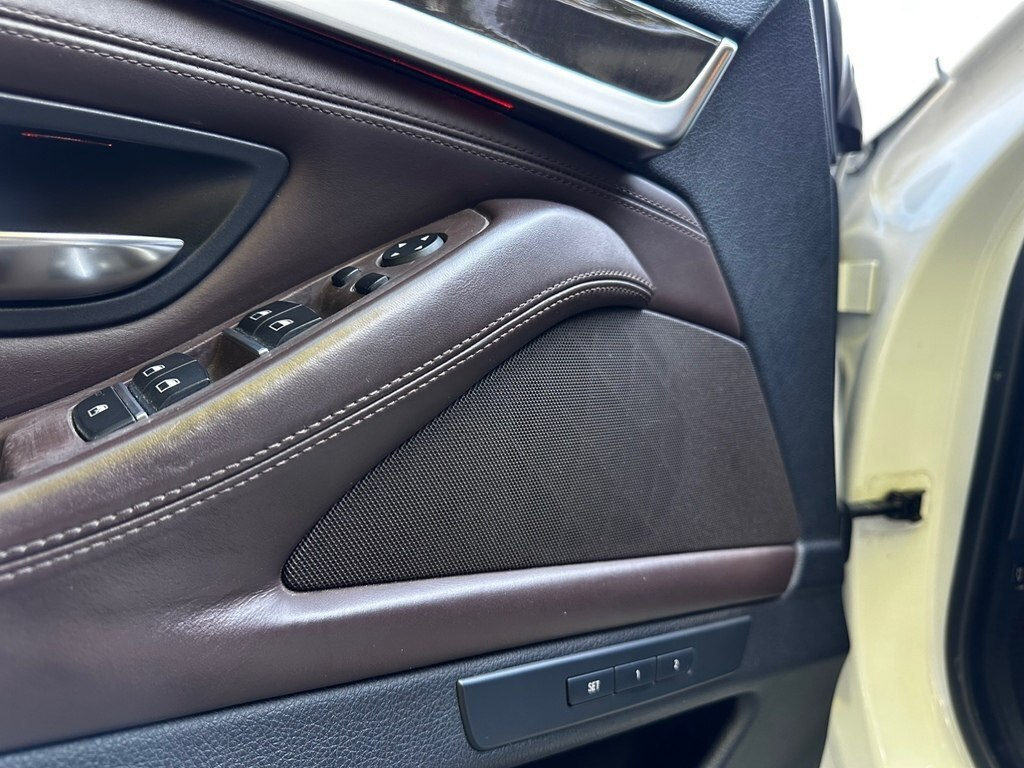2015 BMW 528, 2.0L, 185000km - Image 19