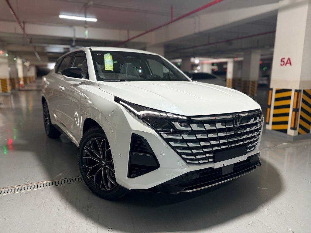 2026 Changan Uni-Z, 1.5L, 0km - Image 2