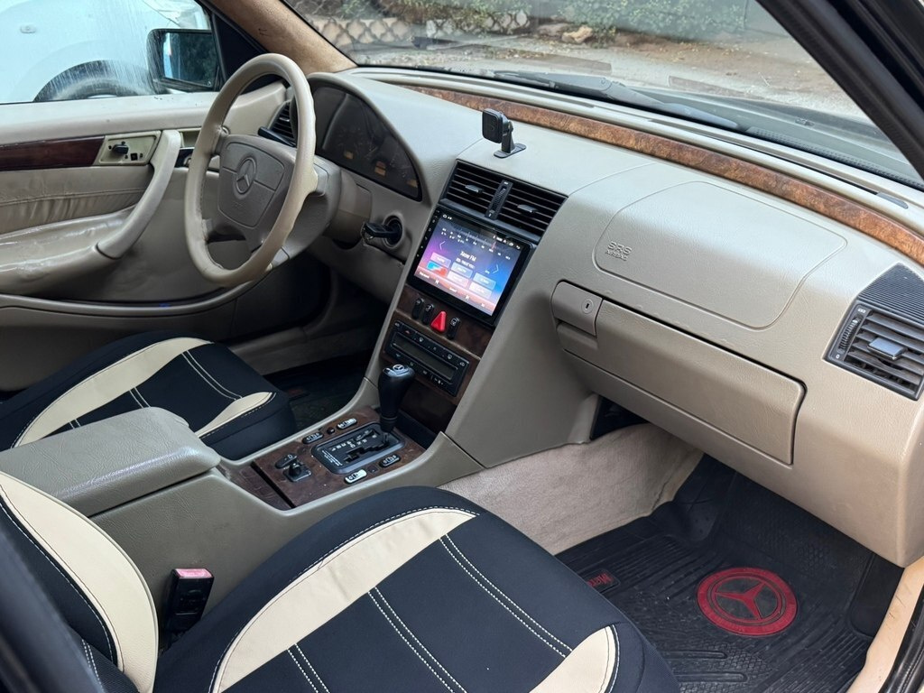 1998 Mercedes C 240, 2.4L, 300000km - Image 6