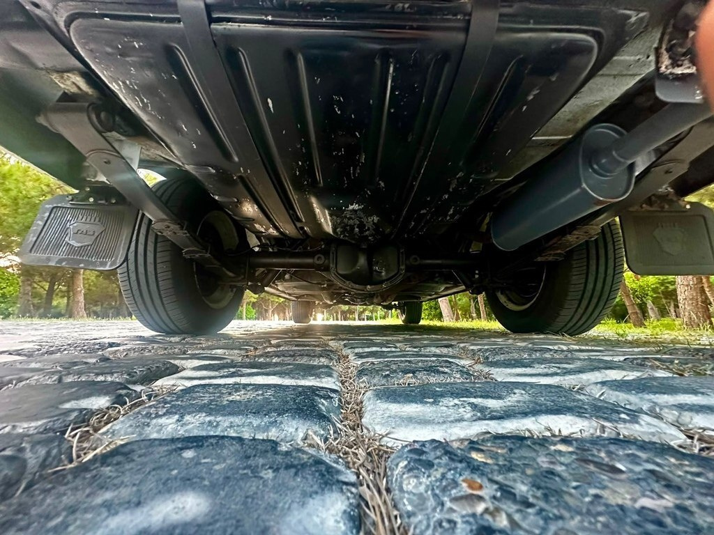 1999 GAZ 3102 "Volga", 2.5L, 36000km - Image 12