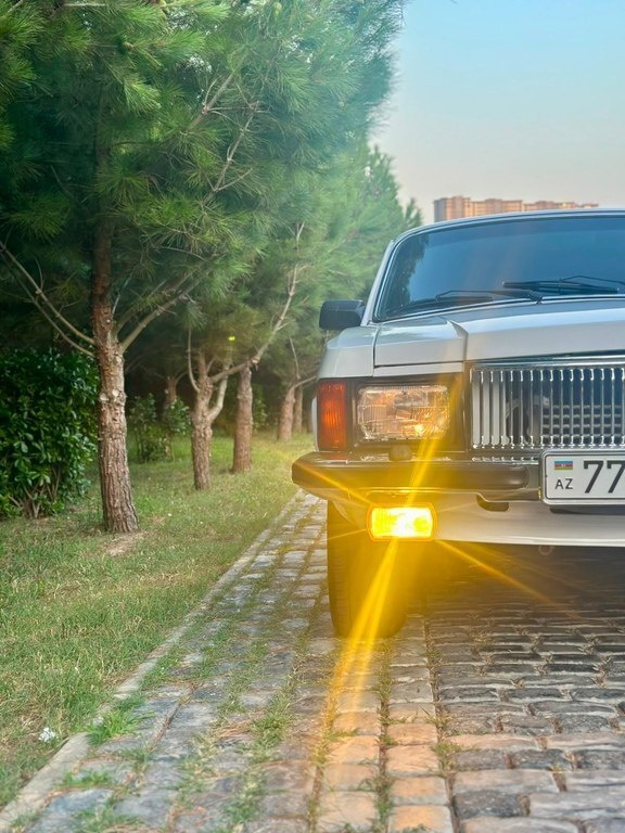 1999 GAZ 3102 "Volga", 2.5L, 36000km - Image 14