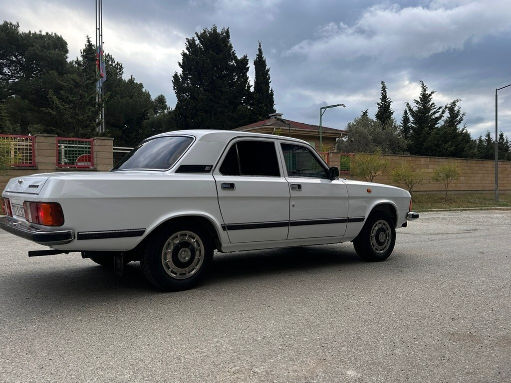 1999 GAZ 3102 "Volga", 2.5L, 36000km - Image 3