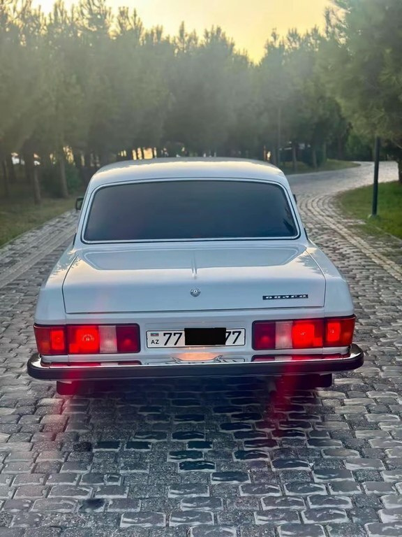 1999 GAZ 3102 "Volga", 2.5L, 36000km - Image 5