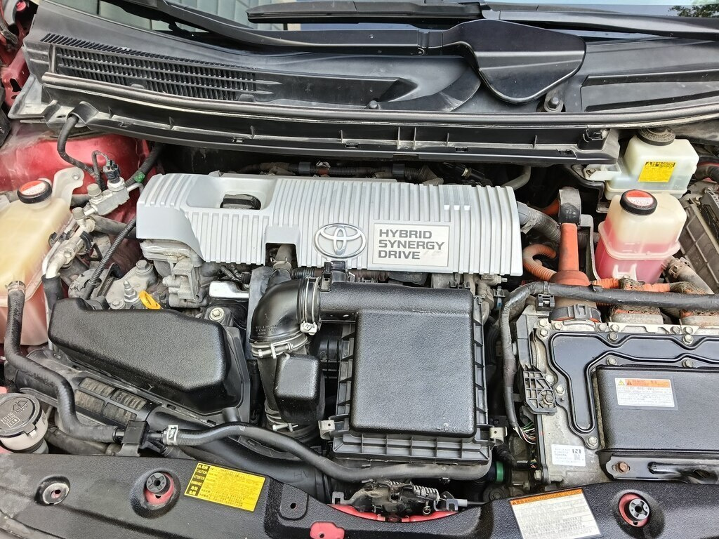 2015 Toyota Prius, 1.8L, 401602km - Image 17