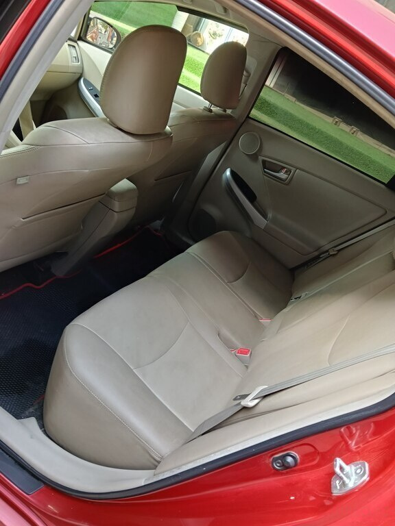 2015 Toyota Prius, 1.8L, 401602km - Image 8