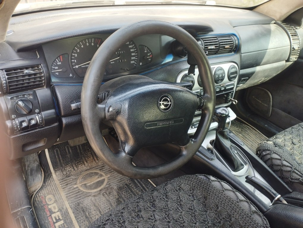 1997 Opel Omega, 2.0L, 359132km - Image 7